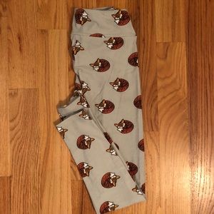 Rare Fox Lularoe one size leggings